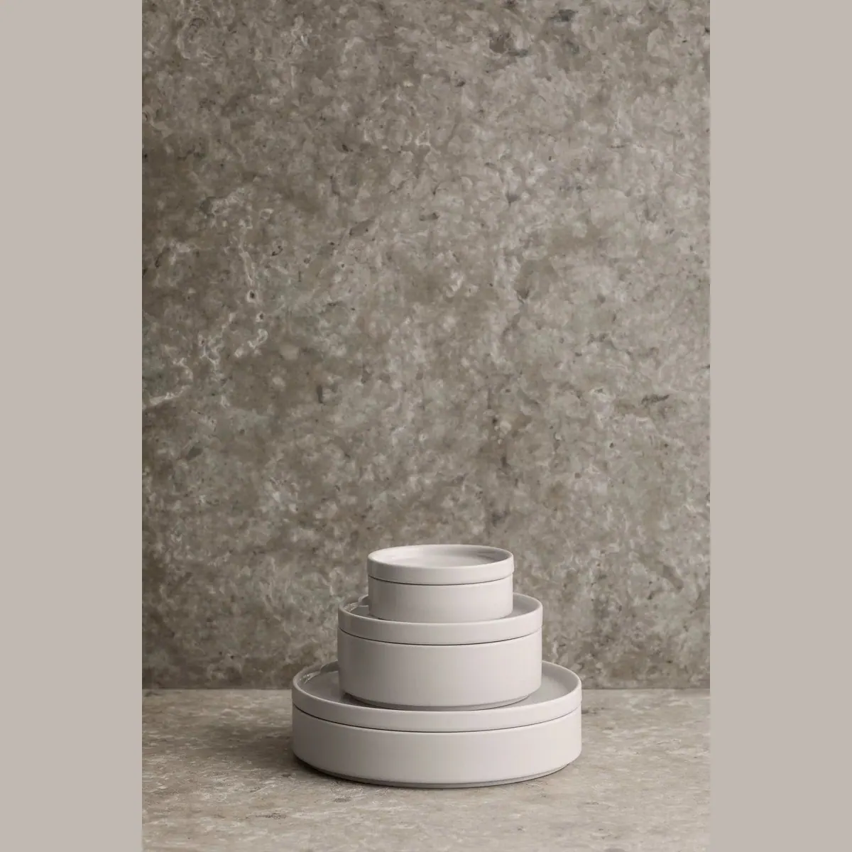 Blomus PILAR Speiseteller, 27 cm, elegant und funktional 5
